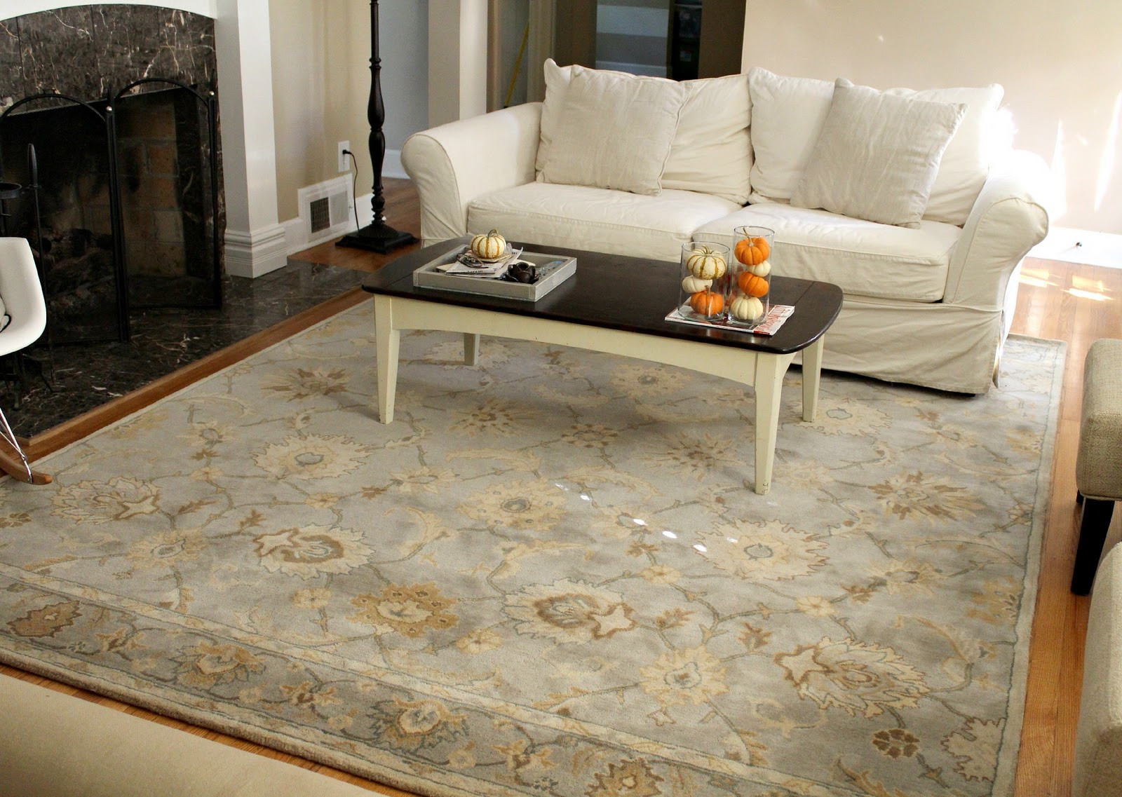 beautiful rugs for living room