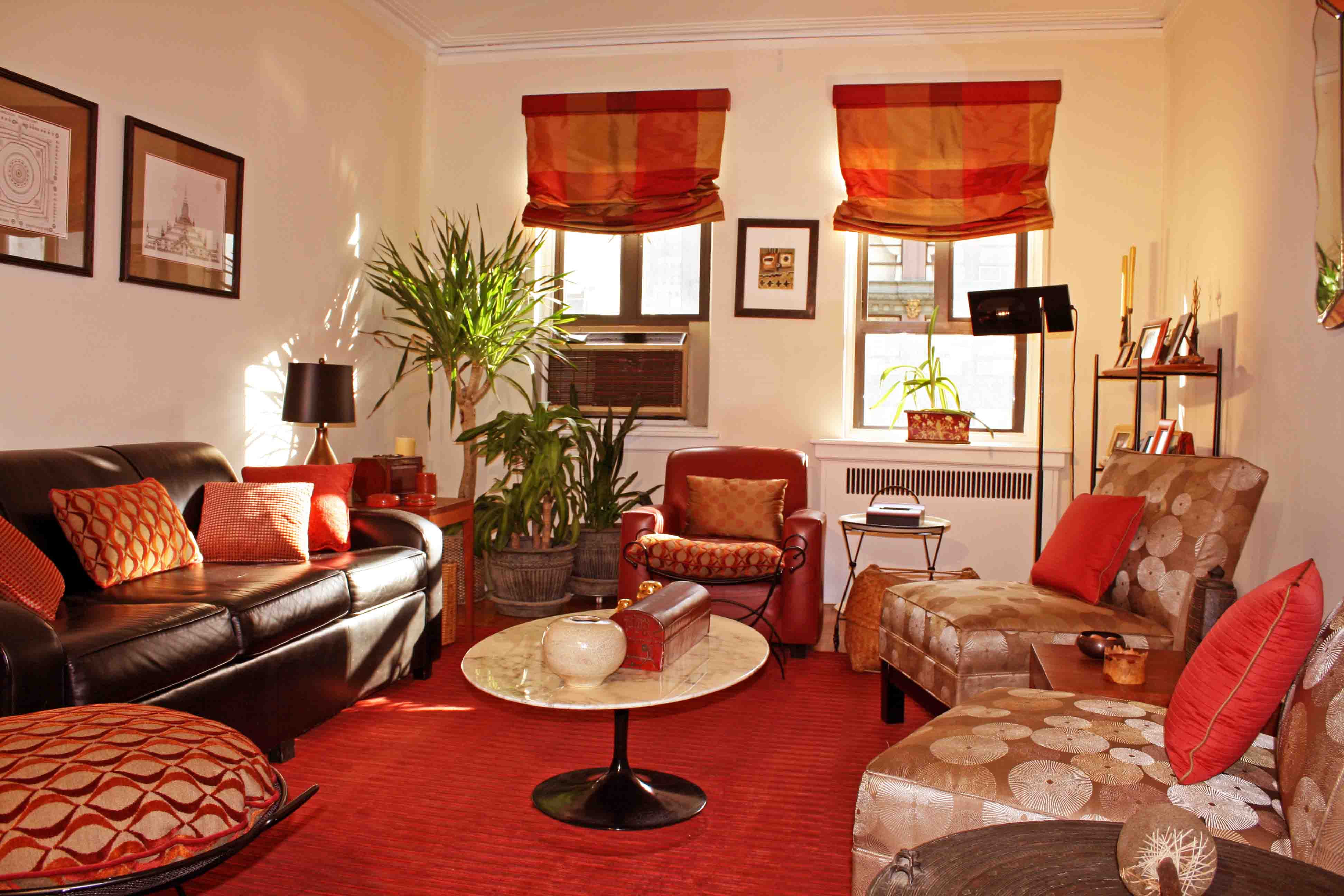 Traditional Living Room Brown And Red