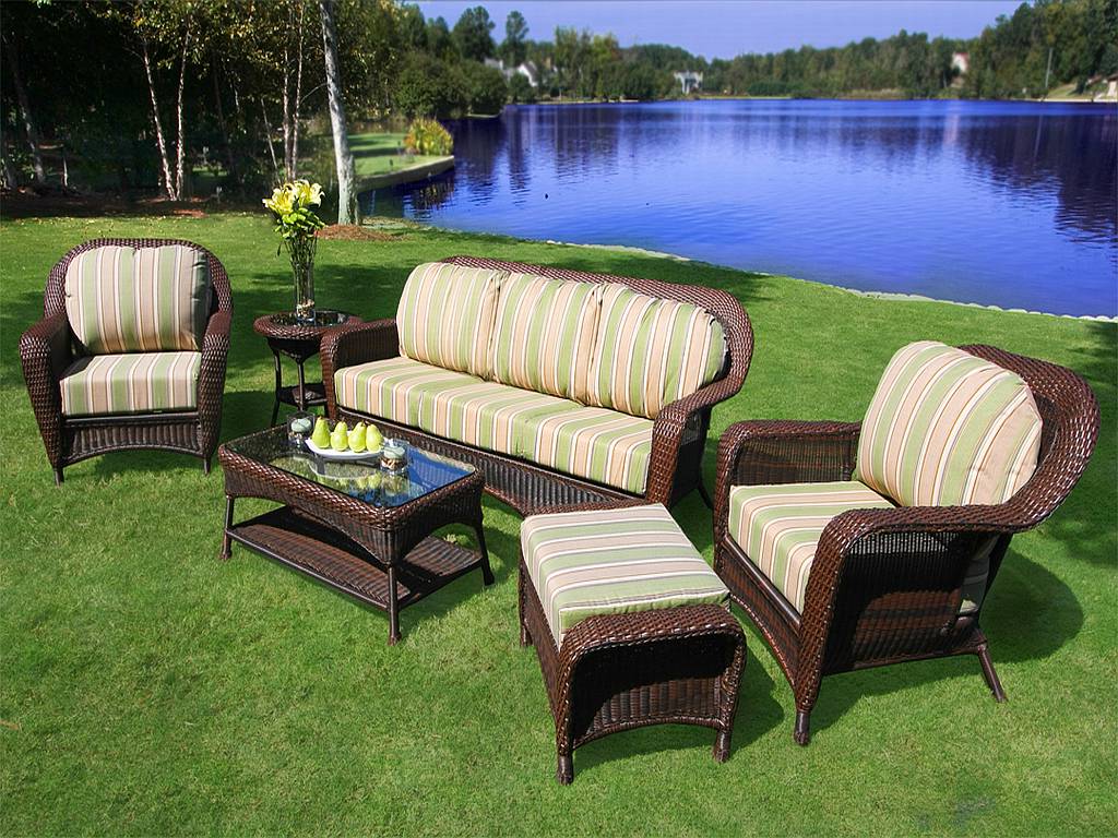 Smith & Hawken Outdoor Furniture For Outdoor Entertaining | Roy Home Design