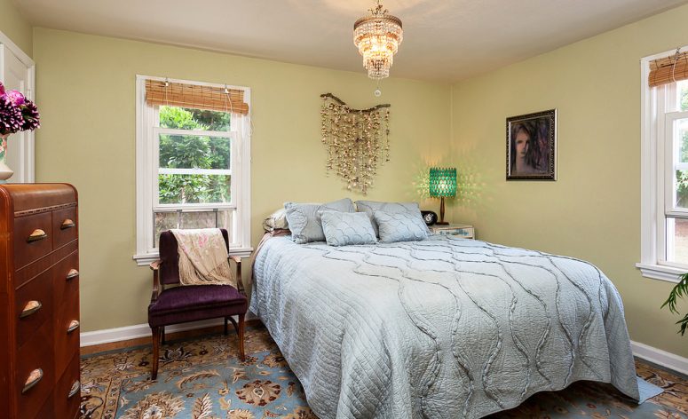 Bedroom Design Ideas with Small Space