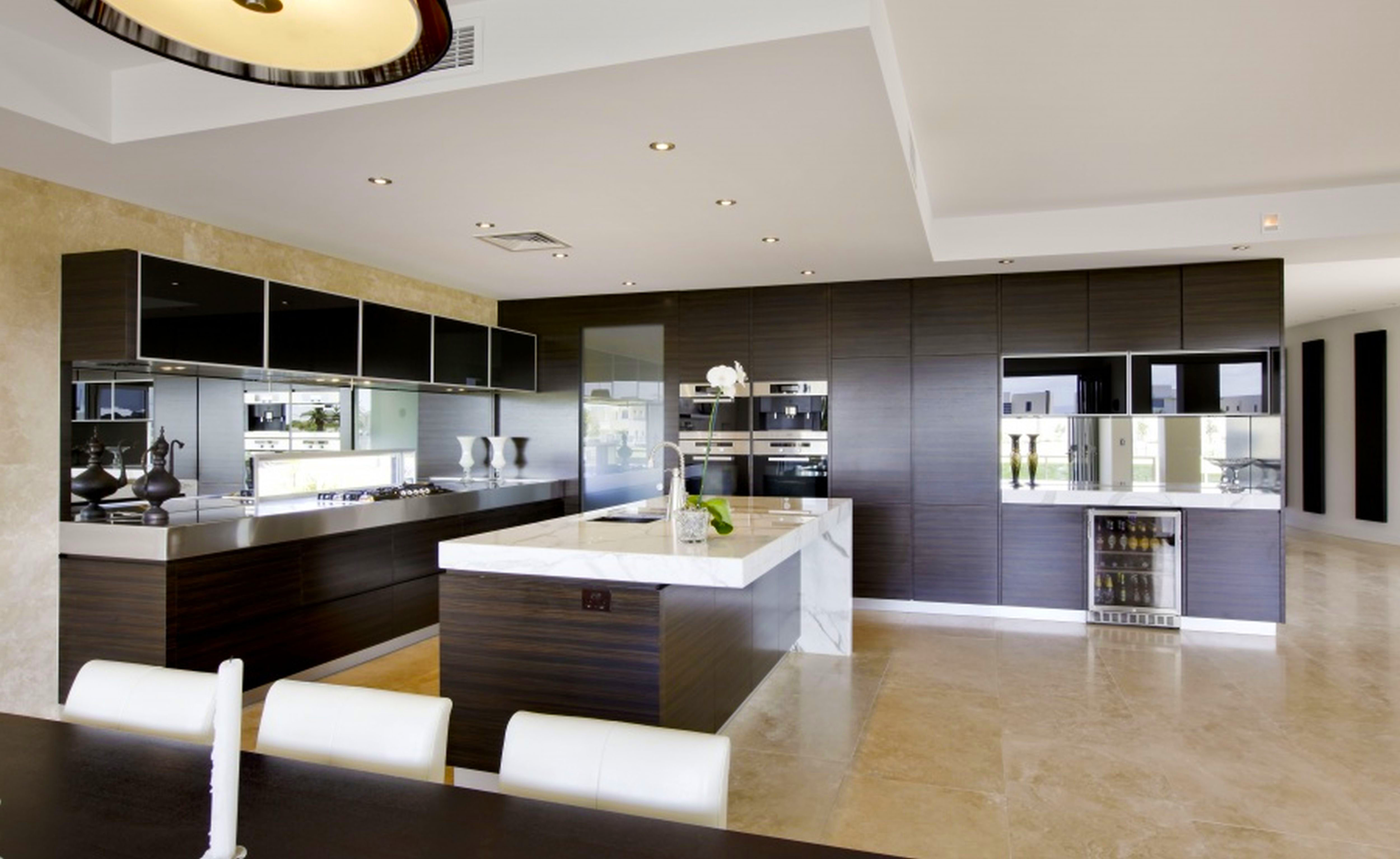 designing a large kitchen