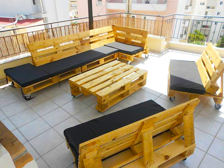 modern-Outdoor-from-pallet-modern-outdoor-patio-furniture-sets-with-rug-are-for-cozy-patio-with-teak-wicker-outdoor-furniture