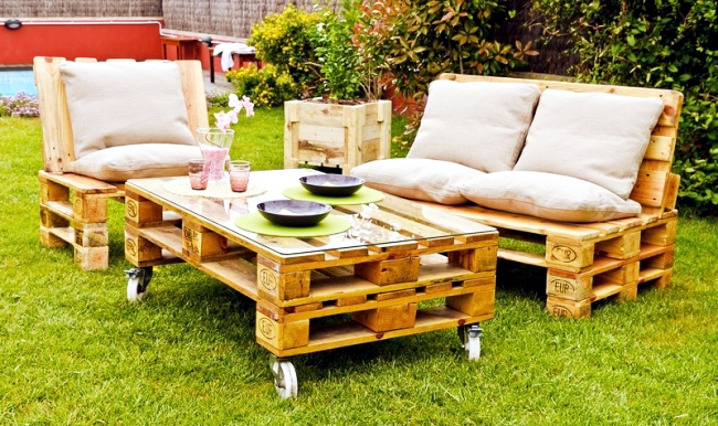 modern-Outdoor-from-wood-outdoor-furniture-sets-for-patio-teak-outdoor-furnitre-with-wood-coffee-table-furniture-made-of-wood-pallets-diy-ideas-for-home-and-garden