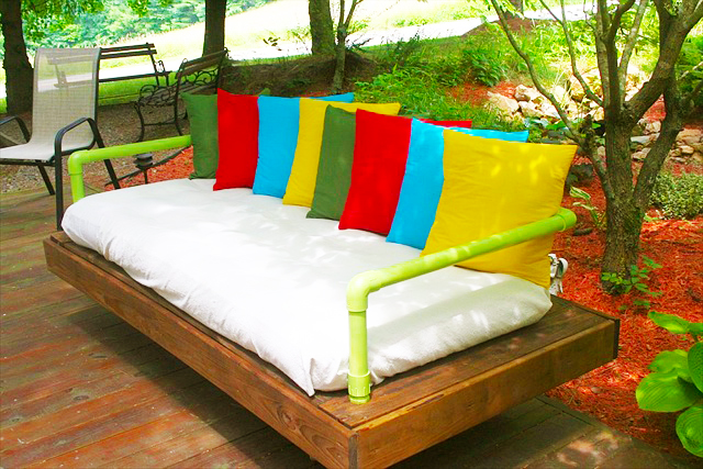 wooden-shipping-pallet-for-pallet-furniture-plans-to-make-diy-pallet-couch-with-making-pallet-multipurpose-furniture