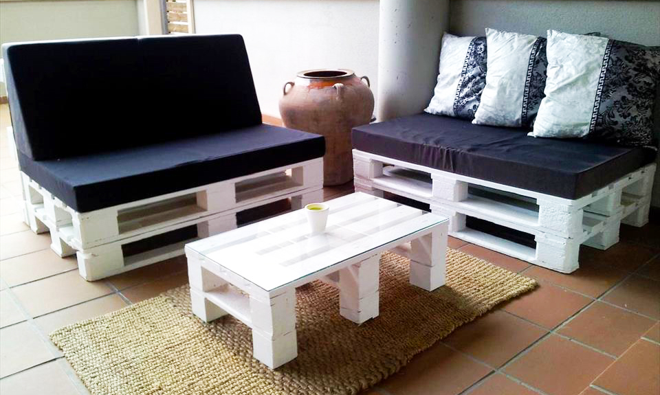 wooden-shipping-pallets-for-home-pallet-furniture-how-to-making-diy-pallet-sofas-with-pallet-furniture-instructions-for-multipurpose-furniture