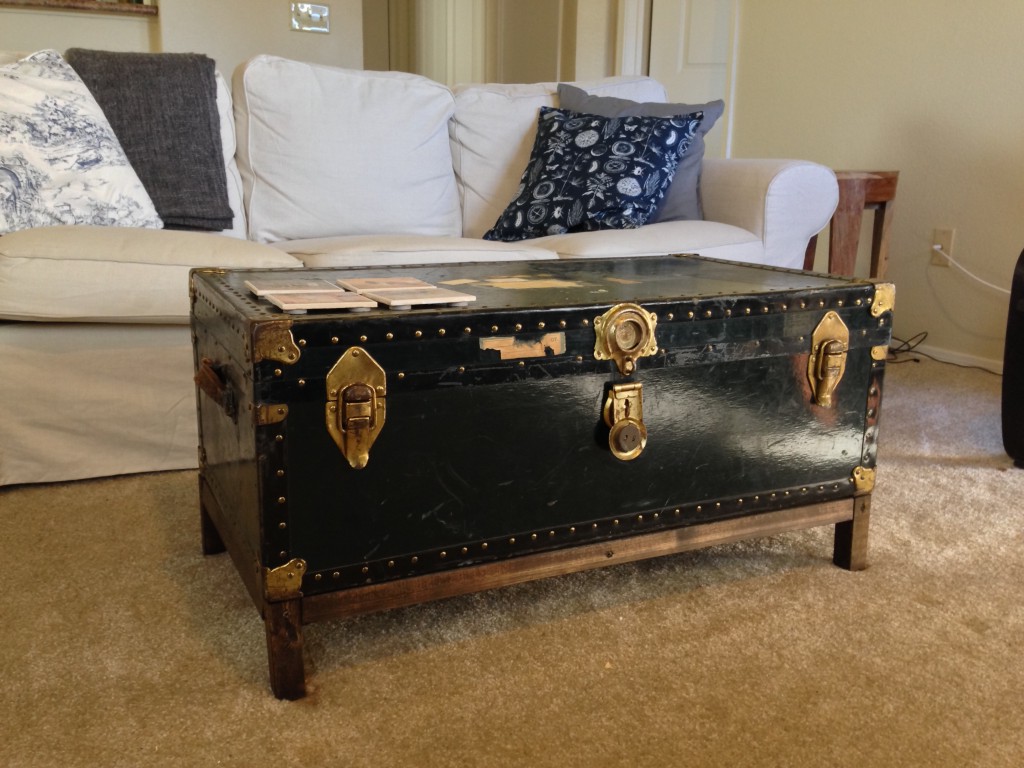 trunk coffee table target 10
