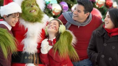 Check Out This 4 Creative Grinch Christmas Door Decoration Ideas | Roy Home Design