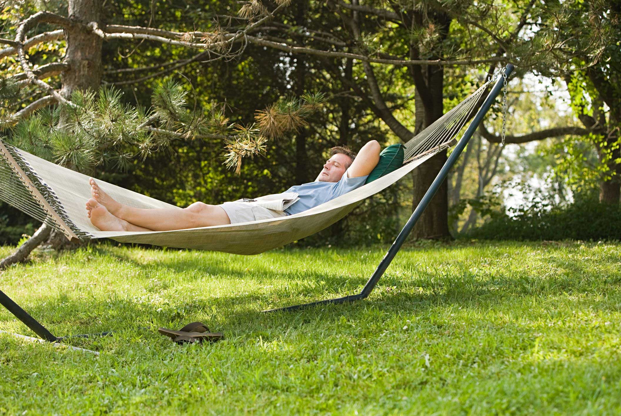 Valuable Self Standing Hammock Buying Guide You Should Know Beforehand | Roy Home Design