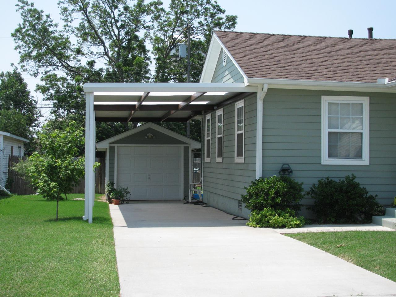 single_car_carport_with_Building a Carport-garage buildings