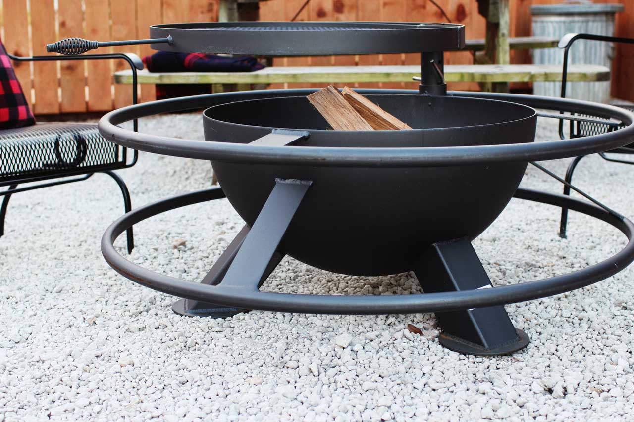 Understanding The Spindle Or Buc ee's Fire Pits That Great For Outdoor Terrace | Roy Home Design