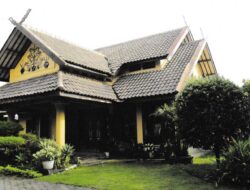 How to Build a Secure Roof Design Construction for Houses | Roy Home Design