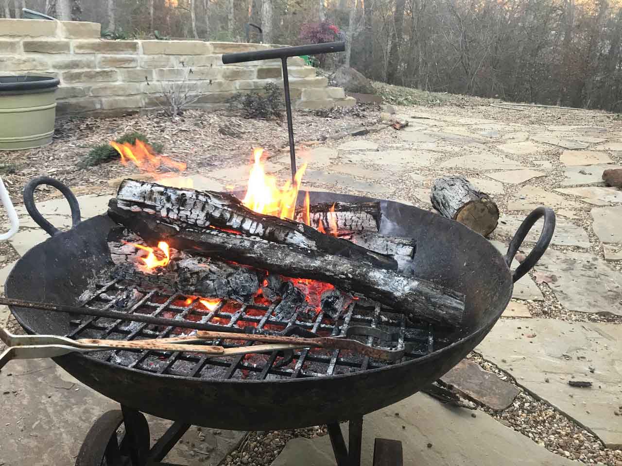 Four Best Types of Fuel for Backyard Fire Pit on Wheels You'll Love | Roy Home Desgin