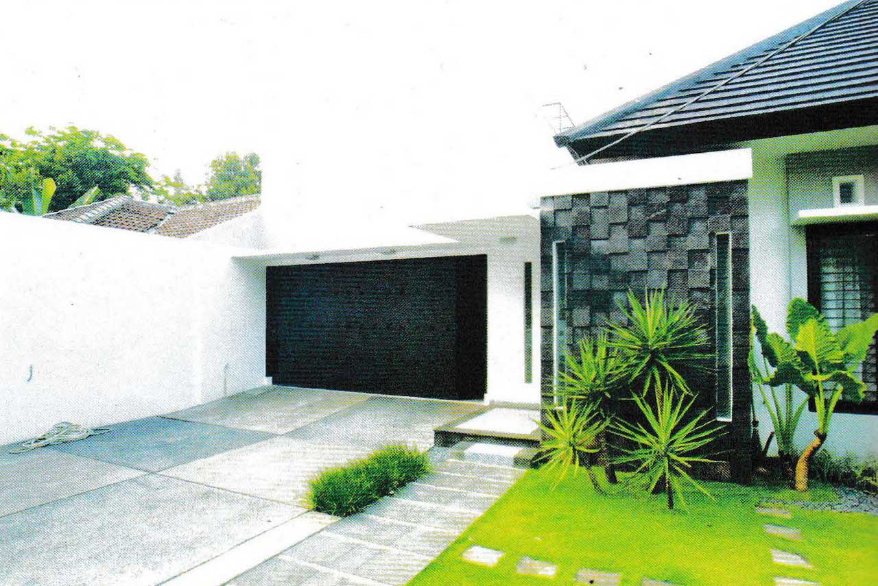 Why Indoor Garden in Minimalist Tropical House so Famous?