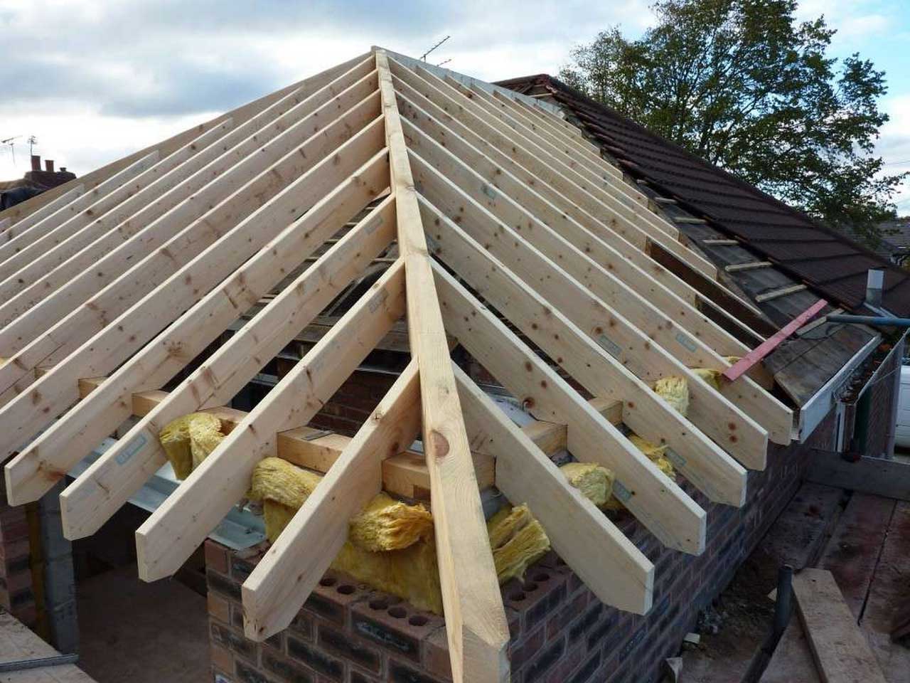 How to Build a Secure Roof Design Construction for Houses | Roy Home Design