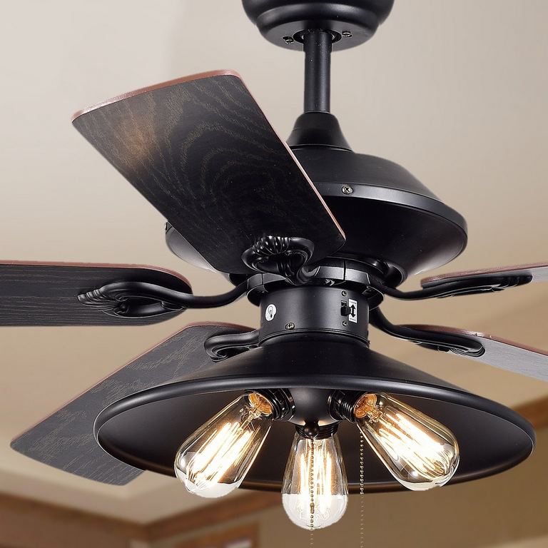 Stylish and Modern Ceiling Fan with Light