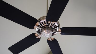 Easy Methods to Clean Ceiling Fan