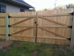 Get to Know How to Install Dog Ear Picket Fence Panels