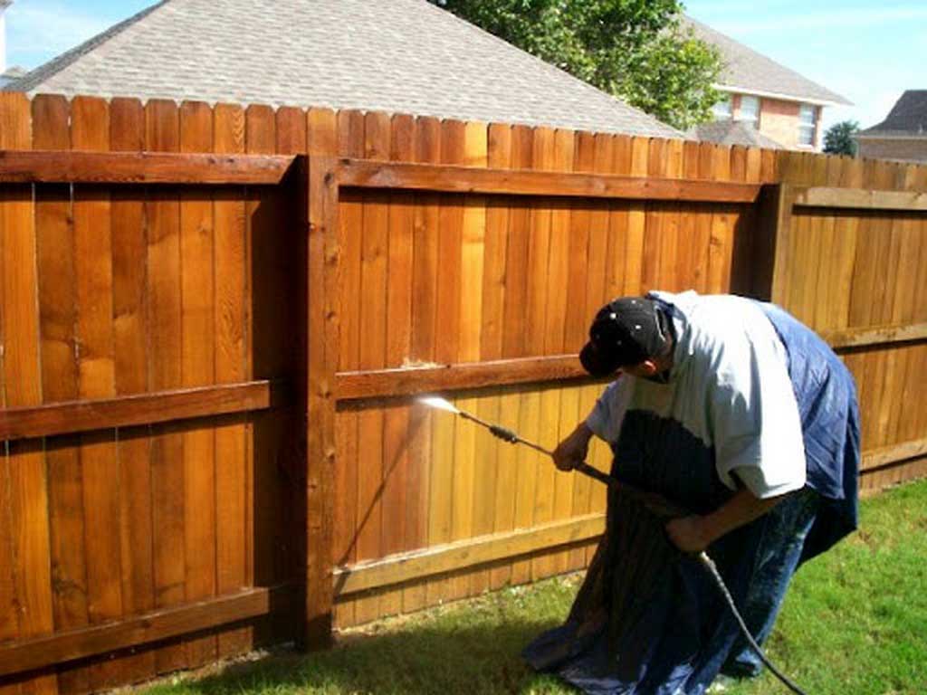 The Major Pros Installing Dog Ear Wood Fence Style