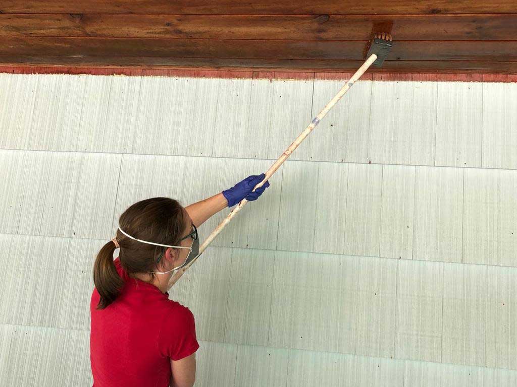 The Right Steps of Cleaning Stained Wooden Ceiling