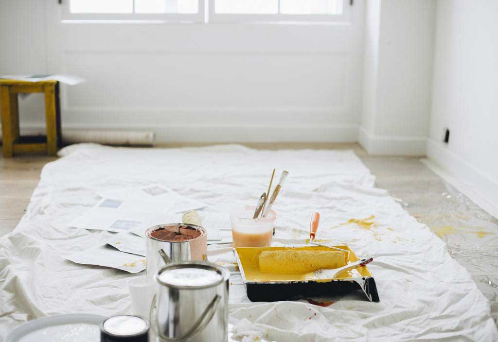 All About the Ceiling Painting Prices and the Materials You'll Need