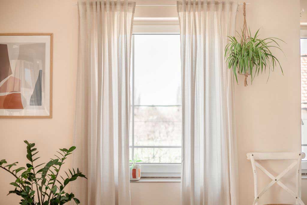 4 Consideration Factors Before Hanging Curtains from Ceiling