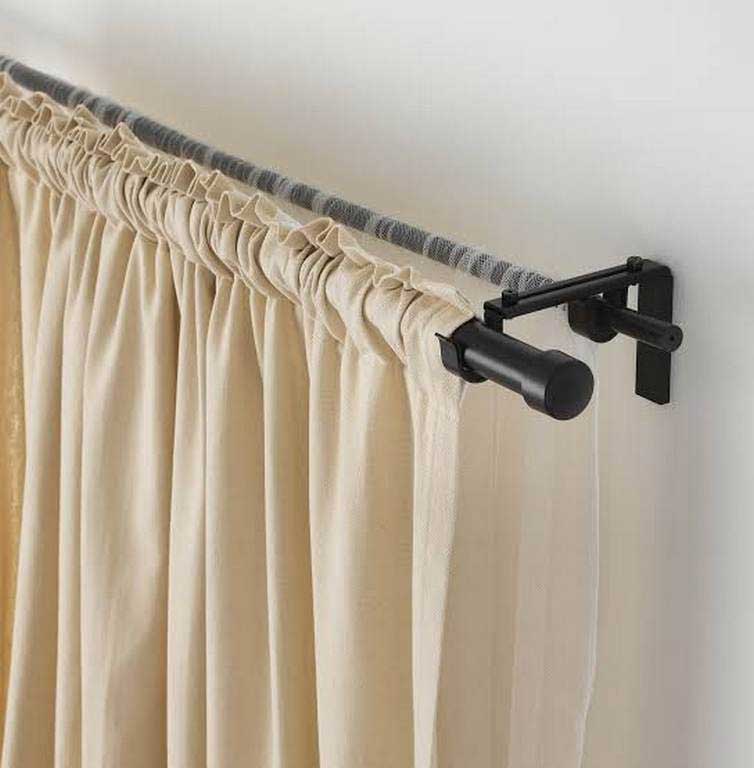 Installing Curtain Rods to Upgrade Your Room Décor